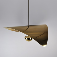 Lustre LED en laiton sculptural minimaliste moderne italien pour salle à manger, salon, chambre, villa, escalier