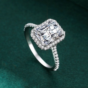 2025ラグジュアリー<span class=keywords><strong>Moissanite</strong></span>リング925スターリングシルバー婚約結婚指輪女性用バンドエメラルドカット<span class=keywords><strong>Moissanite</strong></span>女性用パーティー