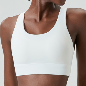 Của Phụ Nữ Chất Lượng Cao 2-Mảnh Thể Thao Phòng Tập Thể Dục Mặc Biểu Tượng Tùy Chỉnh Khỏa Thân Cảm Thấy Yoga Set Cộng Với Kích Thước Halter Áo Ngực Thể Thao Và Quần Short - Product Image 4