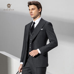 Abiti da Uomo Classici in Lana Super 140'S con Colletto a Punta, Monopetto a 2 Bottoni, Stile Italiano - Product Image 5