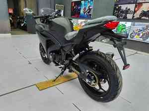 <span class=keywords><strong>Kawasaki</strong></span> <span class=keywords><strong>R3</strong></span> <span class=keywords><strong>Ninja</strong></span> V6 Sportbike con frenos de disco dobles delanteros y traseros Faros de lentes de flash explosivos variables - Product Image 2