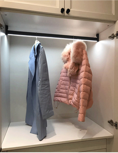 Bande d'éclairage sans fil moderne rechargeable avec détecteur de mouvement à DEL Lumière d'intérieur pour cuisine Armoire murale en plastique à piles - Product Image 3