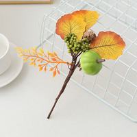 Petites feuilles d'érable, citrouilles, roses artificielles pour Halloween, bouquet en gros, arrangement décoratif pour mariage