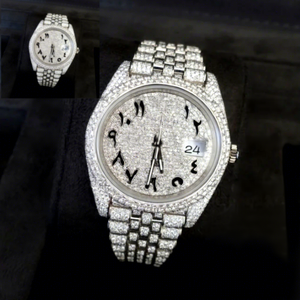 Reloj Unisex con Esfera Redonda de Cristal y Diamantes de Moissanita Blancos, Caja de Acero Inoxidable Resistente al Agua 10 Bar, Cierre de Brazalete - Product Image 1