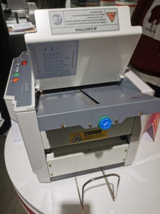 Máquina Plegadora de Cartas Automática Tamaño Carta A4, Máquina Plegadora de Cartas Secreta a Presión, Venta al por Mayor de Fábrica SG-RD201 - Product Image 2