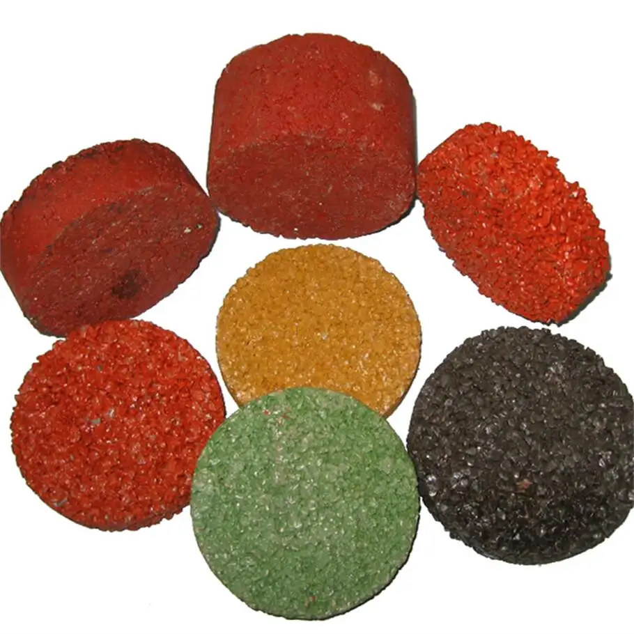Durable colored cold bitumen mixture