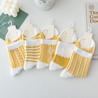Chaussettes d'hiver en tricot à imprimé floral JLY pour femmes, mi-mollet, respirantes, mignonnes, chaudes, décontractées, vente en gros