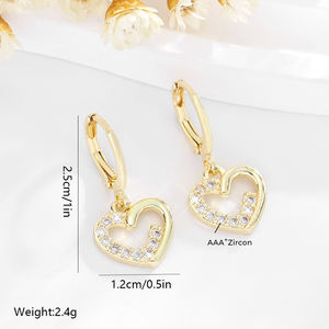 2025 haute qualité en gros pendentif mode 14k cuivre incrusté Zircon plaqué or tenue quotidienne en laiton boucles d'oreilles femmes bijoux - Product Image 4