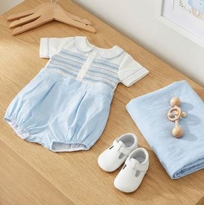 Barboteuse smockée pour bébé garçon, tenue classique de style européen pour nourrisson, barboteuse bleue à manches courtes pour l'été, vêtements de boutique - Product Image 1