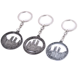 พวงกุญแจโบสถ์บาเซโลนาสเปนพวงกุญแจโลหะสังกะสีอัลลอยสีทองแบบย้อนยุค - Product Image 4