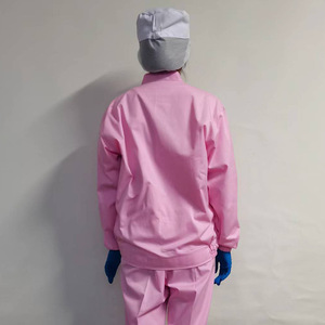 Conjunto de Ropa de Trabajo Antiestática de Dos Piezas Color Rosa de la Fábrica de Alimentos Zixi, con Cuello Alto y Mangas Largas, Resistente al Polvo - Product Image 3