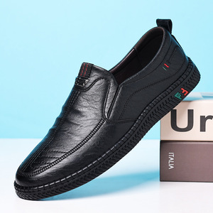 Mocassins en cuir pour hommes, bout rond, à enfiler, semelle en caoutchouc antidérapante, chaussures décontractées pour papa d'âge moyen, chaussures de marche confortables - Product Image 1