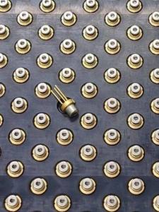 905nm-940nm 940nm400mw nhà máy bán khác nhau Multimode hồng ngoại vuông tại chỗ chất lượng cao <span class=keywords><strong>400mW</strong></span> <span class=keywords><strong>Laser</strong></span> <span class=keywords><strong>diode</strong></span> - Product Image 4