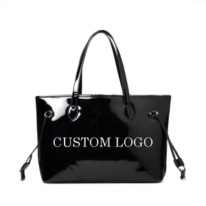 Borsa a mano da donna con LOGO stampato su debossato in pelle verniciata nera con stampa personalizzata <span class=keywords><strong>borse</strong></span> Tote grosse e <span class=keywords><strong>lucide</strong></span> <span class=keywords><strong>borse</strong></span> Tote da donna - Product Image 1