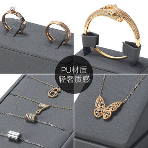 Exhibidores de Joyería de Microfibra de Lujo Personalizados al por Mayor para Anillos, Aretes y Pulseras, Accesorios de Exhibición de Joyería de Microfibra - Product Image 2