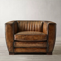 Fauteuil en cuir RH ROURKE, fauteuil club en cuir brun vieilli avec capitonnage Chesterfield, fauteuil d'appoint vintage moderne pour salon