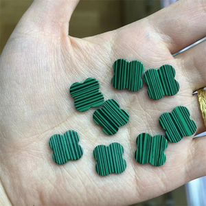 สร้อยคอพลอยโคลเวอร์สี่แฉก6มม.-25มม. สีเขียวมรกตแม่ของไข่มุกโมราสีดำสีขาวธรรมชาติ - Product Image 4