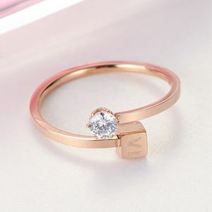 Anillo de Dedo Elegante Hecho a Medida, Hermoso Anillo de Moda para Mujer, Anillo Vaginal de Oro Rosa - Product Image 5