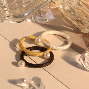 Chris April 925 <span class=keywords><strong>argento</strong></span> Sterling Shell perla <span class=keywords><strong>solitario</strong></span> bianco opaco oro nero <span class=keywords><strong>anello</strong></span> da donna - Product Image 4