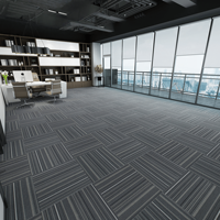 Butik Otel Lobisi Modern Moquette 50x50cm Geometrik Desenli Naylon Modüler Zemin Sistemi Ofis Halı Karoları Golf ve Ev Kullanımı İçin