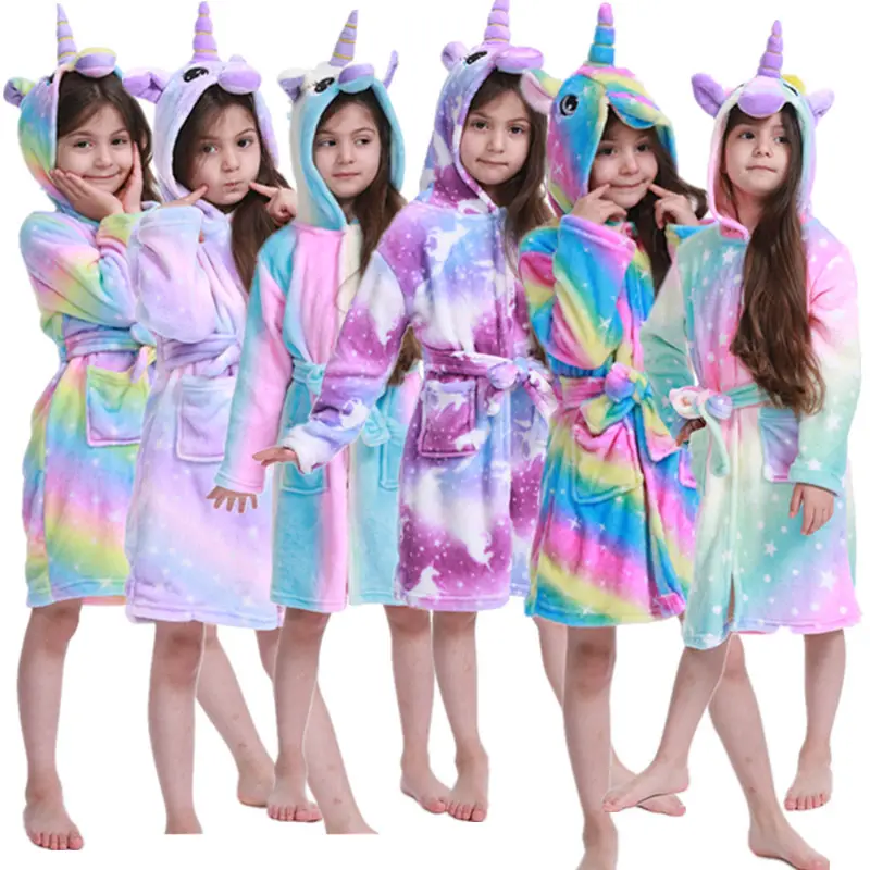 Barato loungewear Albornoces Unicornio Animal Onesie Batas Franela Fleece Pijamas Fox Peagus Niñas Con Capucha Pijamas Albornoz