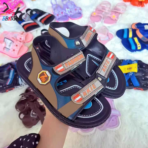 Sandalias Unisex para Niños YONGGE, Punta Abierta, Suela Intermedia de PVC EVA Suave, Suela Exterior de Goma Antideslizante, Parte Superior de PU Resistente al Desgaste, Estilo Mixto para Playa - Product Image 3