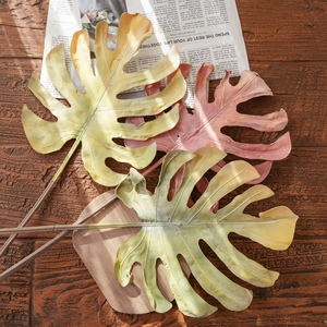 Foglia di Monstera Artificiale Essiccata, Stelo di Pianta Tropicale Finta per Decorazioni Autunnali, Matrimoni e Casa, Foglia di Monstera Finta Marrone Chiaro - Product Image 4