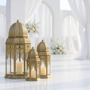 Farol de Metal Dorado Moderno Hecho a Mano por A.K Handicrafts para Decoración del Hogar en Ramadán y Bodas - Product Image 2