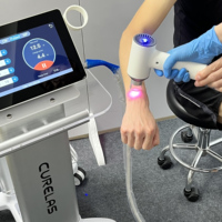 Appareil de thérapie laser haute puissance, multi-longueurs d'onde, laser de classe 4 pour la physiothérapie humaine et le traitement de la douleur vétérinaire