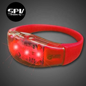Bracelet LED activé par le son contrôlé par DMX Télécommande <span class=keywords><strong>RFID</strong></span> Bracelets radio - Product Image 3