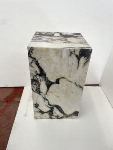 Meubles sur mesure Table d'appoint en <span class=keywords><strong>cube</strong></span> marbre Calacatta Viola adouci Décor polyvalent pour canapé Table d'appoint de <span class=keywords><strong>chevet</strong></span> - Product Image 5