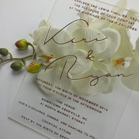 Carte de mariage en acrylique de conception d'invitations imprimées en feuille d'or rose véritable transparente personnalisée