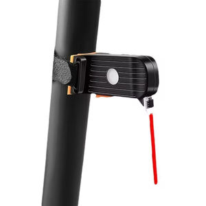 Luz Trasera LED Portátil para Exteriores, 5 Modos, Control Remoto Inalámbrico, Señal de Giro, Recargable por USB, ABS, IPX5, Impermeable, con Batería - Product Image 5