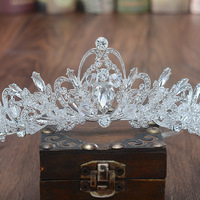 Diadème Couronne de Mariée Fait Main en Alliage de Luxe avec Strass en Cristal pour Anniversaires, Bals de Promo et Fêtes de Princesse