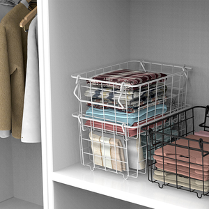 Hot Selling Rectangle Stackable Wire Large Metal Pantry Storage Basket With Handle