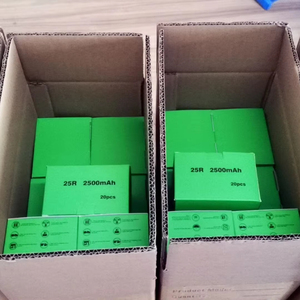 Bateria 25R 18650 2500mAh 20A |   Bateria Li-ion Autêntica Flat Top <span class=keywords><strong>3</strong></span>.6V, 500+ Ciclos para Luzes Solares e Kits DIY - Product Image 1