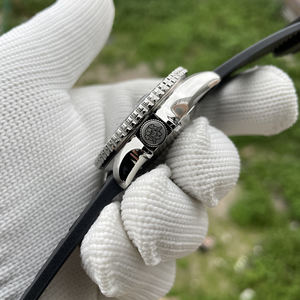 STEELDIVE SD1994 Nuevo Reloj de Buceo para Hombre con Movimiento Automático de 42 mm, Resistente al Agua hasta 200 m, Bisel de Cerámica NH34 GMT - Product Image 3