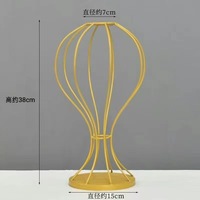 Support à fleurs géométrique en fer forgé de style festif européen, accessoires décoratifs fabriqués en Chine pour tables de mariage