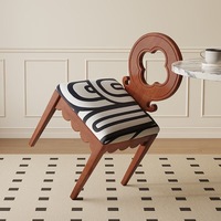 Français médiéval Wabi-sabi Designer créatif en bois de bouleau massif quatre feuilles herbe fleur de prunier chaise de bar de l'île