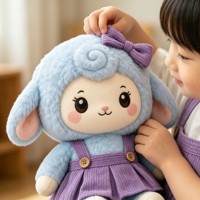 Peluche d'agneau bleue douce et adorable, personnalisable sans MOQ, jouet en peluche de mouton violet avec rembourrage en coton PP pour tous les âges