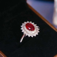 Classique 18K Or Blanc 1CT Ovale Coupe Pigeon Sang Rouge Rubis avec Double Halo Moissanite Fine Jewelry Femmes Anneaux De Mariage
