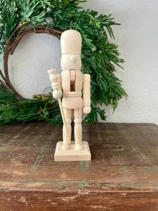 Estatua de pintura artesanal, decoración de Cascanueces de madera, el mejor regalo creativo, Cascanueces de madera, Rey títere DIY creativo para decoración de escritorio - Product Image 3