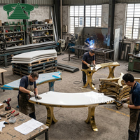 Table de salle à manger ronde moderne en acier inoxydable avec plateau en MDF blanc pour hôtel et banquet, vente en gros