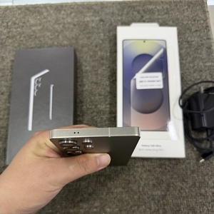 Galaxy S25 Ultra 5G รุ่นดั้งเดิม สมาร์ทโฟนขายส่ง กล้องหลัง 108MP หน้าจอ AMOLED เซ็นเซอร์ลายนิ้วมือ สีเงิน - Product Image 3