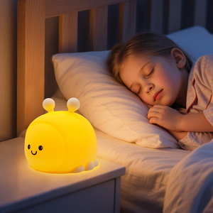 Nueva Lámpara Nocturna LED Creativa <span class=keywords><strong>de</strong></span> Silicona con Forma <span class=keywords><strong>de</strong></span> Mariquita, 8 Colores, Temporizador Automático, Decoración para Habitación Infantil, Funciona con Pilas - Product Image 2
