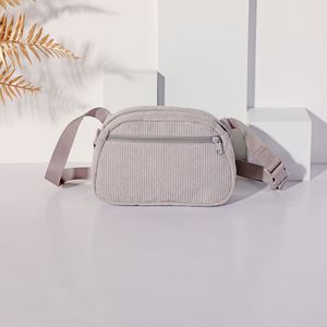 कस्टम लक्जरी कुत्ते का उपयोग करना कोई पुल चिंतनहार्नेस कुत्ते पालतू जानवर के लिए लश लीड कॉर्डरॉय पालतू बम्बन स्नैक पैक - Product Image 5