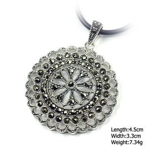 Kalung <span class=keywords><strong>Marcasite</strong></span> Hitam Logam Perak Ekstra Keren Royal Disc Necklace Liontin untuk Membuat Perhiasan - Product Image 4