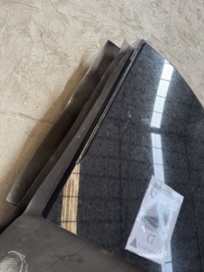 Monument funéraire en granit poli miroir, courbe en S, avec inscription personnalisée au laser, style européen vertical, avec base - Product Image 5