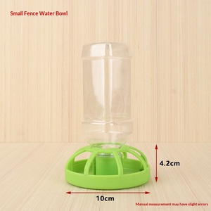 Boîte d'apprentissage pour <span class=keywords><strong>oiseaux</strong></span> bébés, gamelle anti-éclaboussures grande capacité, double usage nourriture et eau, ustensiles en plastique pour petits <span class=keywords><strong>oiseaux</strong></span> et animaux de compagnie - Product Image 4