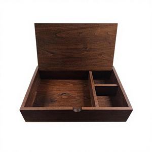 Boîte de rangement à bijoux en bois durable avec des détails élégants faits à la main, taille et couleur personnalisables pour une organisation sécurisée des accessoires - Product Image 1